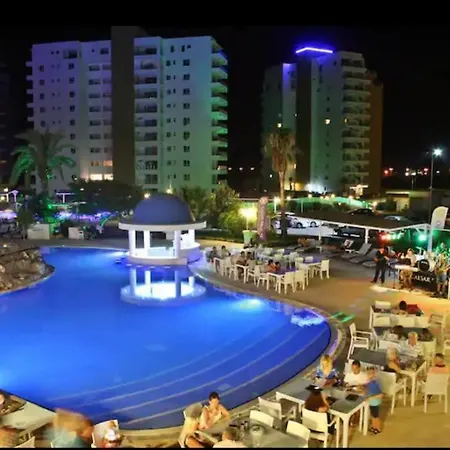 Appartement Designed Two Bedroom Pool Side In A 5 Star Resort, Iskele, North Cyprus *