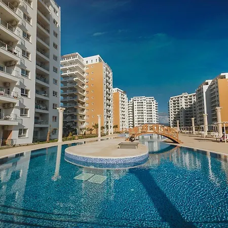 Apartamento Designed Two Bedroom Pool Side In A 5 Star Resort, Iskele, North Cyprus