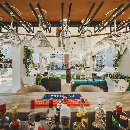 Appartement Designed Two Bedroom Pool Side In A 5 Star Resort, Iskele, North Cyprus Trikomo