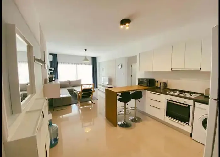 アパート Designed Two Bedroom Pool Side In A 5 Star Resort, Iskele, North Cyprus Trikomo