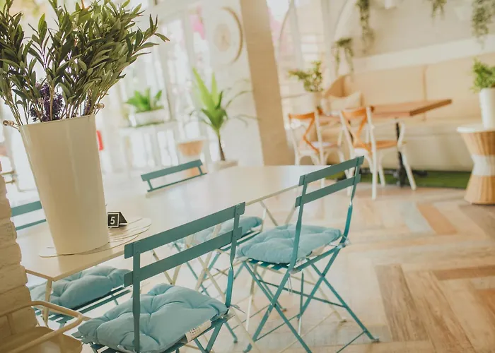 Designed Two Bedroom Pool Side In A 5 Star Resort, Iskele, North Cyprus アパート